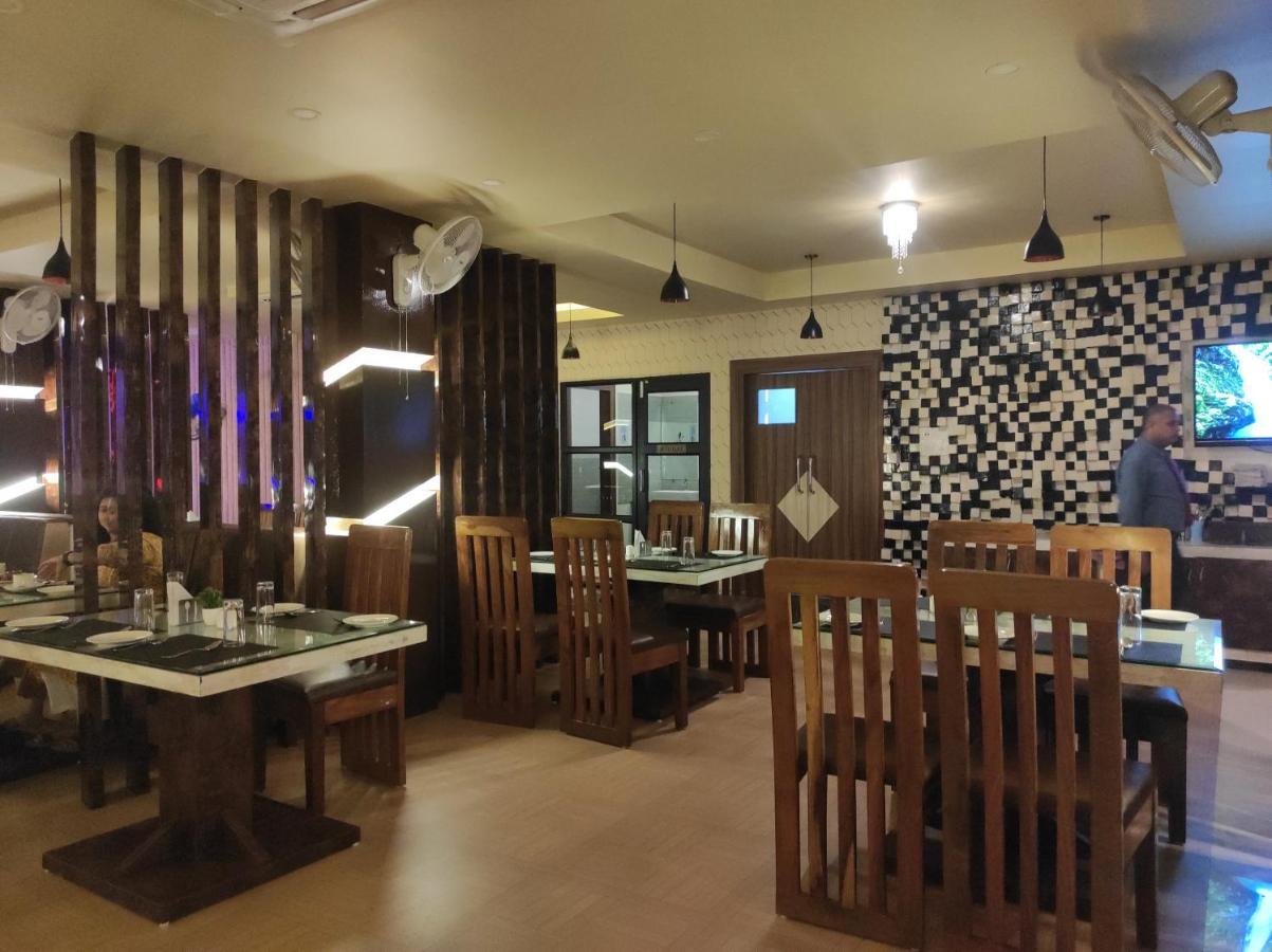 Hotel Paradise - Biswanath Chariali Bishnath Exteriör bild